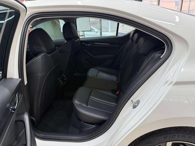 Skoda Octavia 2022, фото 7