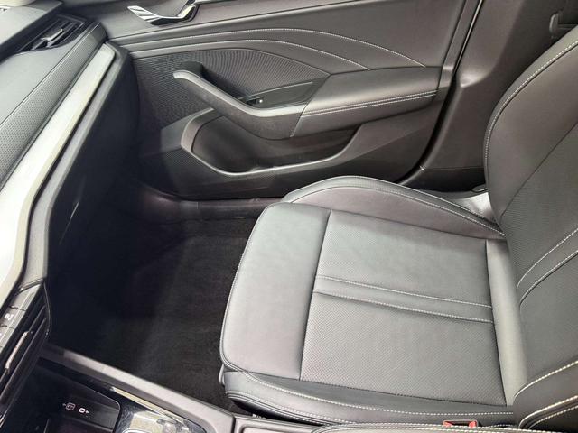 Skoda Octavia 2022, фото 8