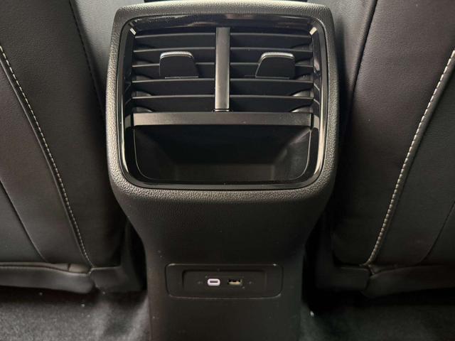 Skoda Octavia 2022, фото 17