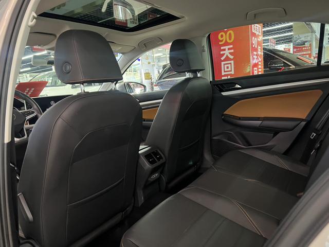Volkswagen Bora 2023, фото 15