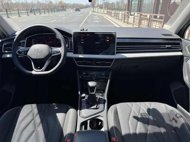 Volkswagen Tiguan 2023, фото 16