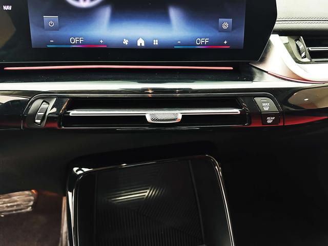 BMW X1 2023, фото 15