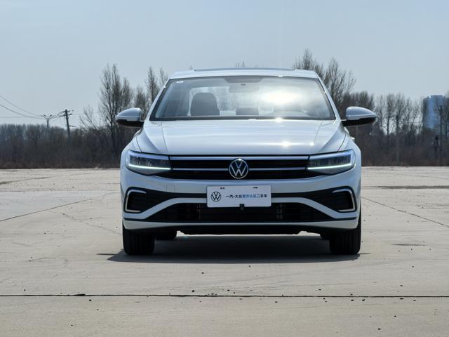 Volkswagen Bora 2026, фото 2