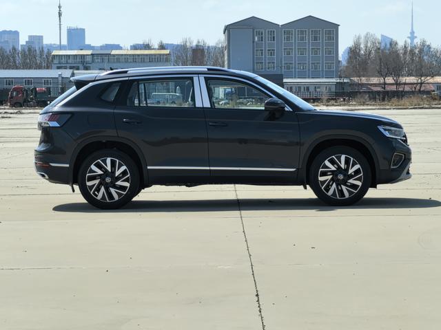 Volkswagen Tayron 2025, фото 7