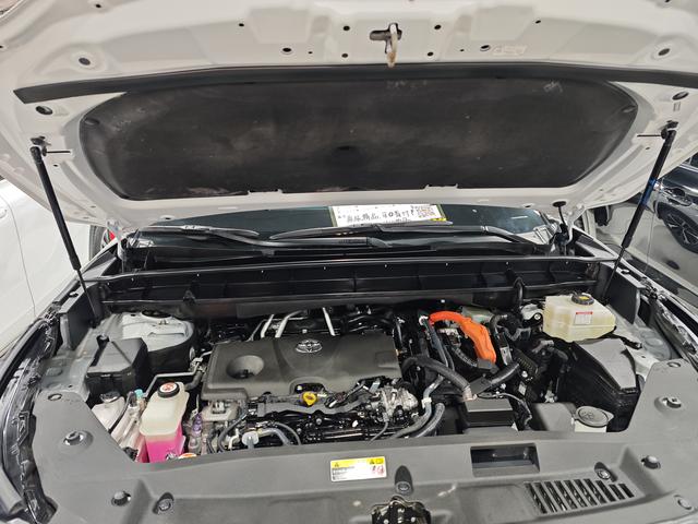 Toyota Crown 2021, фото 16