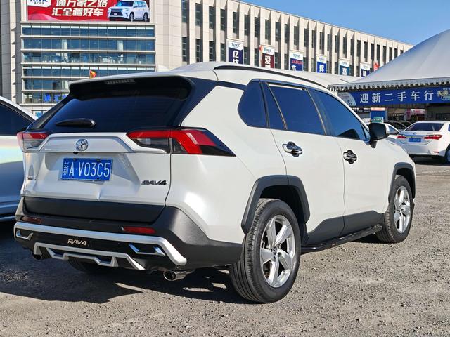 Toyota RAV4 2021, фото 7