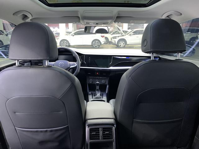 Volkswagen Passat 2023, фото 15