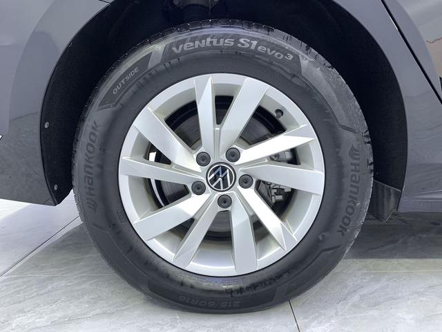 Volkswagen Passat 2023, фото 16