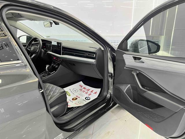 Volkswagen Jetta 2023, фото 17