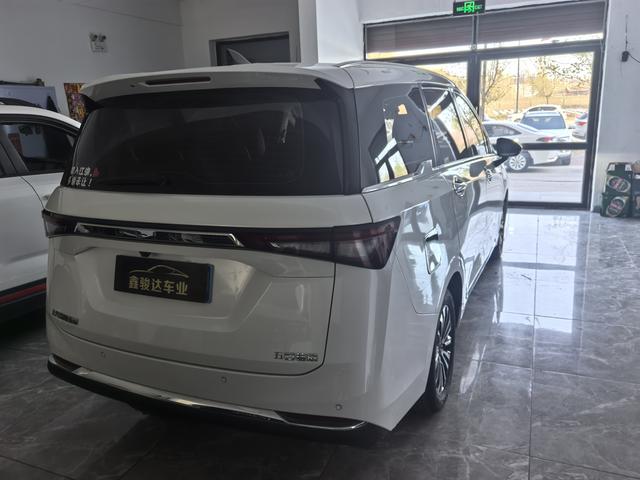 Wuling Jiachen 2022, фото 7