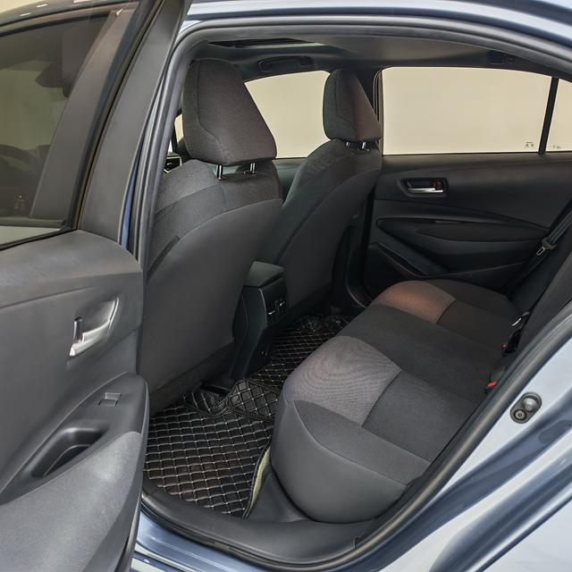 Toyota Corolla 2023, фото 8