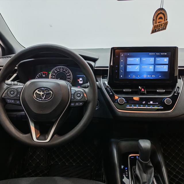 Toyota Corolla 2023, фото 11