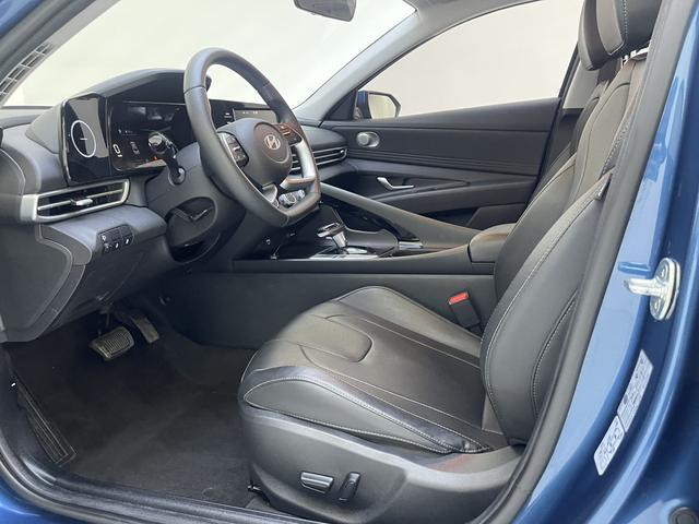 Hyundai Elantra 2023, фото 7