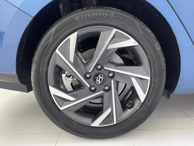 Hyundai Elantra 2023, фото 15