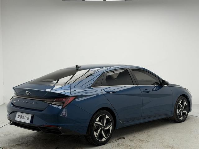 Hyundai Elantra 2022, фото 5