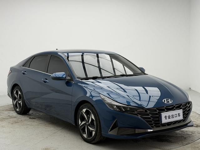 Hyundai Elantra 2022, фото 6