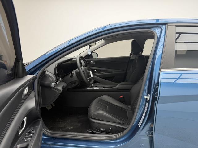 Hyundai Elantra 2022, фото 9