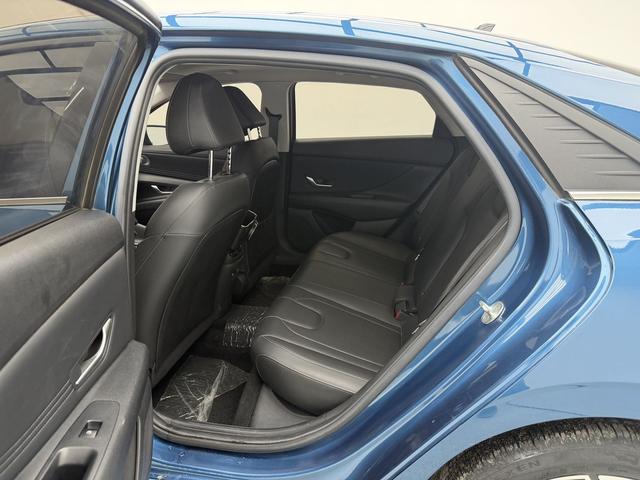 Hyundai Elantra 2022, фото 10