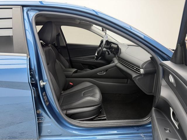 Hyundai Elantra 2022, фото 12