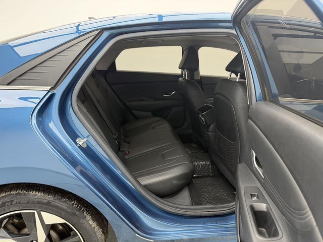 Hyundai Elantra 2022, фото 13