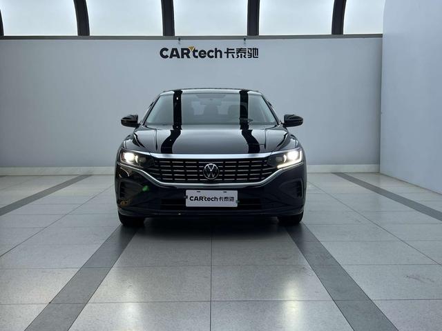 Volkswagen Passat 2022, фото 2
