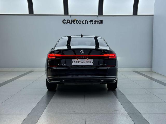 Volkswagen Passat 2022, фото 3