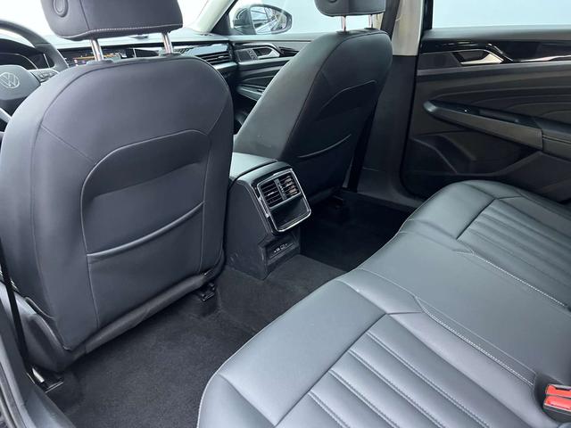 Volkswagen Passat 2022, фото 12
