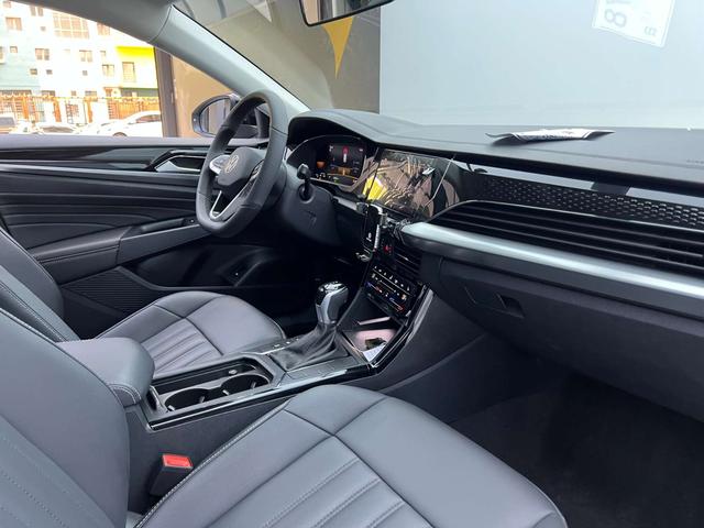 Volkswagen Passat 2022, фото 15