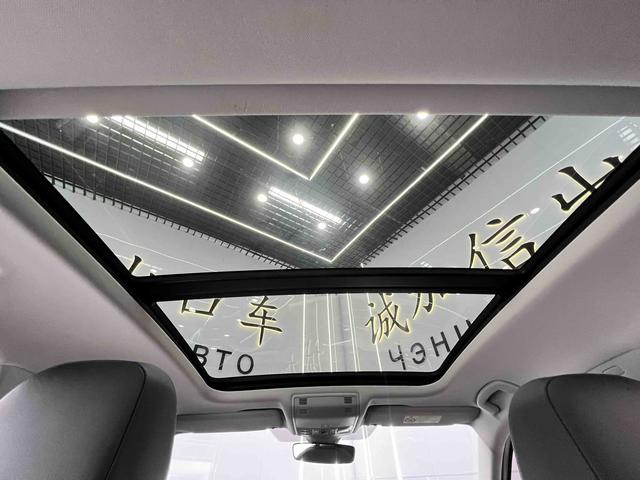 Volkswagen Jetta 2023, фото 16