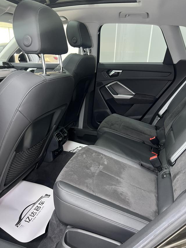 Audi Q3 2021, фото 17