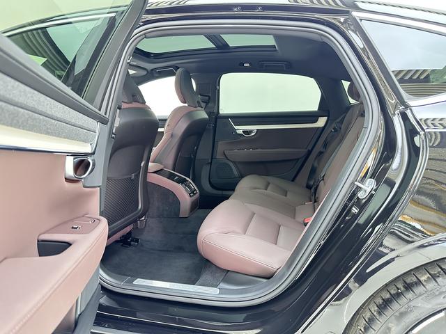 Volvo S90 2026, фото 13