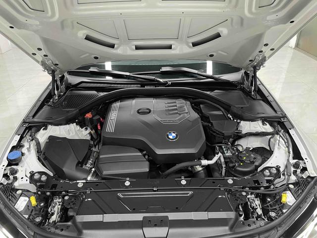 BMW 3 2023, фото 15