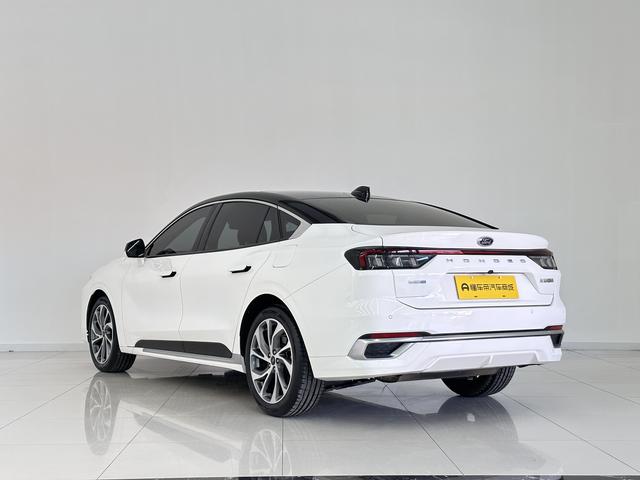 Ford Mondeo 2022, фото 5