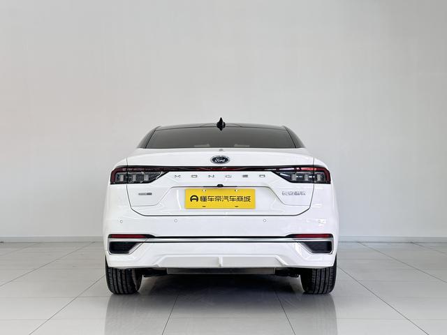 Ford Mondeo 2022, фото 6