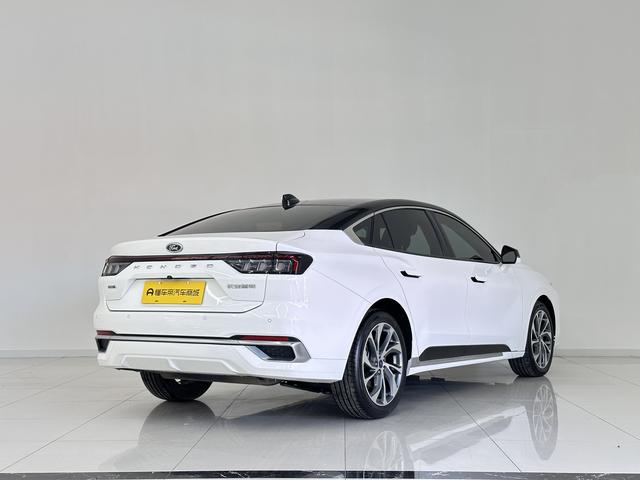 Ford Mondeo 2022, фото 7