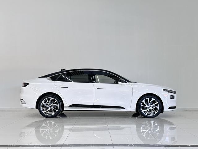 Ford Mondeo 2022, фото 8