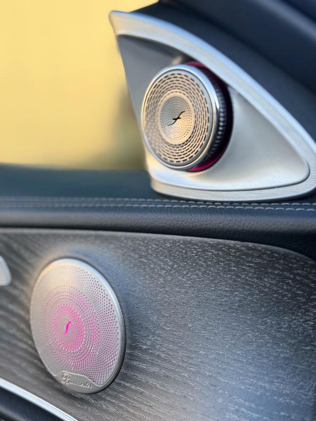 Mercedes-Benz E-Class 2022, фото 15