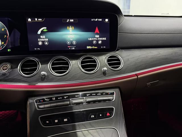 Mercedes-Benz E-Class 2021, фото 12