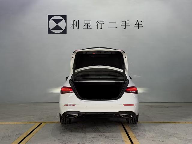 Mercedes-Benz E-Class 2021, фото 14