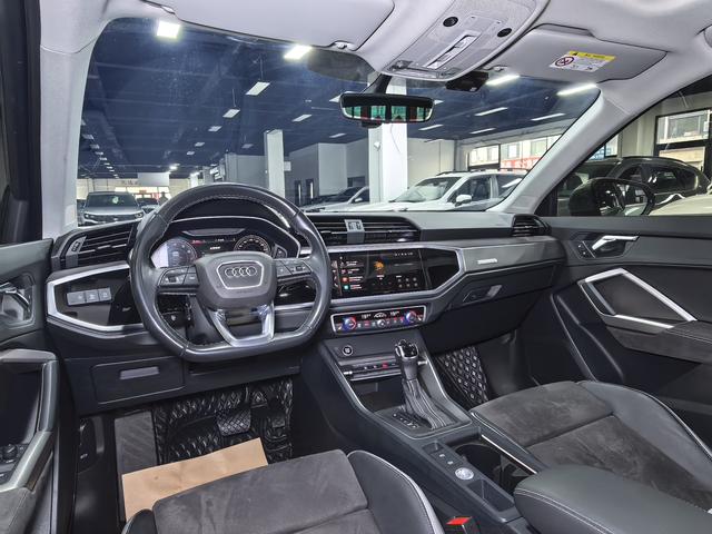 Audi Q3 2022, фото 14