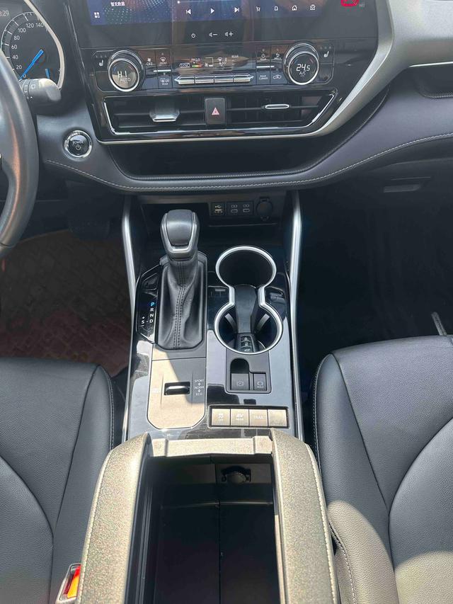 Toyota Haval 2024, фото 8