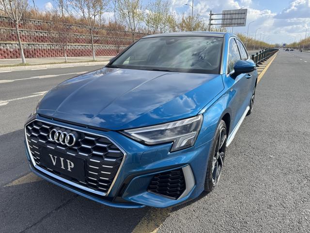 Audi A3 2022, 1.4 л турбо, робот (DCT), передний, пробег 29 000 км — авто из Китая с пробегом