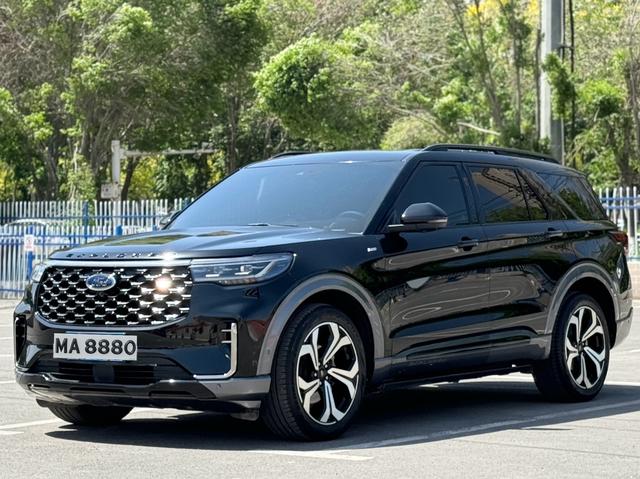 Ford Explorer 2023, фото 2