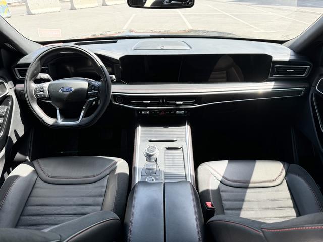 Ford Explorer 2023, фото 5