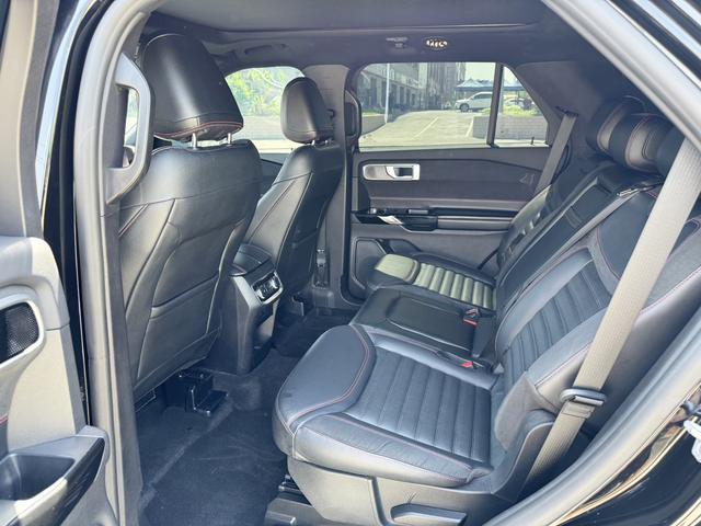 Ford Explorer 2023, фото 7