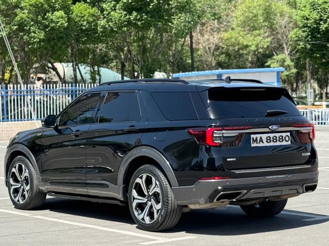 Ford Explorer 2023, фото 12