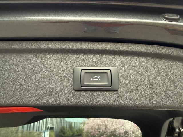 Audi A3 2023, фото 16