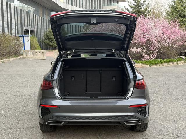 Audi A3 2023, фото 17