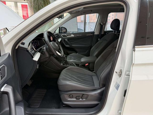 Volkswagen Tiguan 2023, фото 16