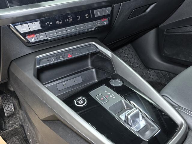 Audi A3 2022, фото 16